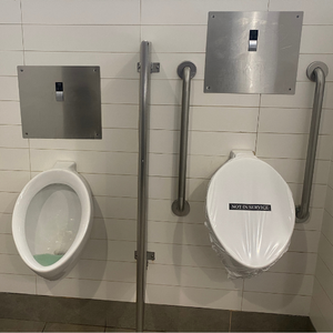 Urinal professionally covered with SaniCover